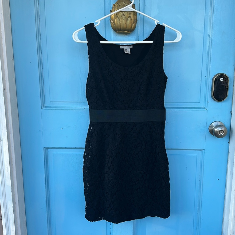 H&M Dress Little Black Lace size 6 Women's Cute Sexy Sophisticated